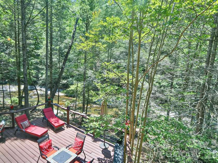 408 Stone River Drive, Traphill, NC 28685.  MLS# CAR4382592, YatesRealty ID 27505. 