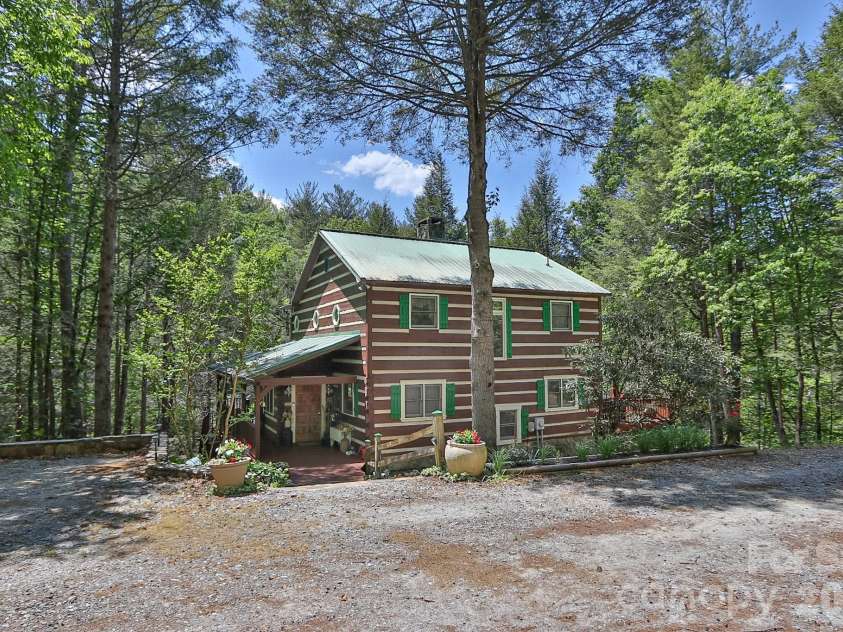 408 Stone River Drive, Traphill, NC 28685.  MLS# CAR4382592, YatesRealty ID 27505. 