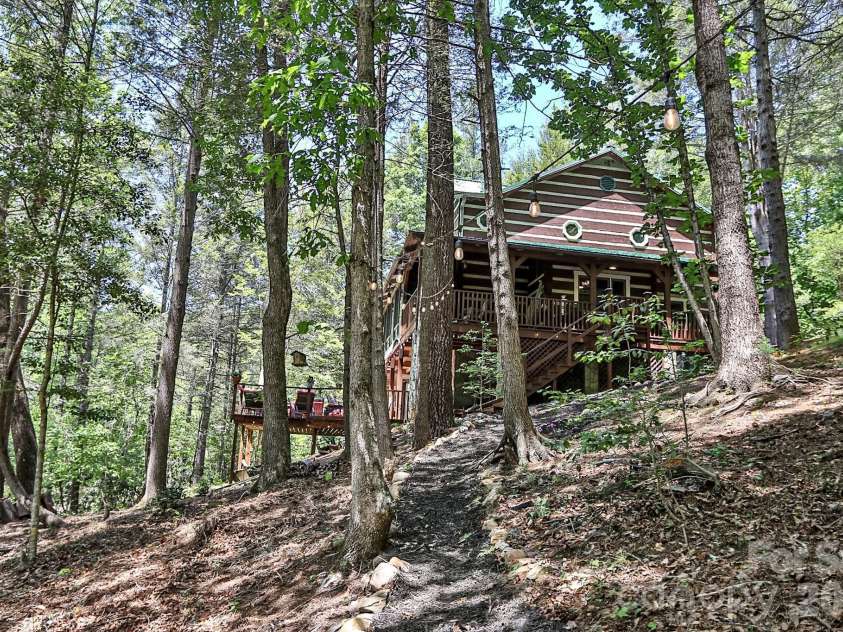 408 Stone River Drive, Traphill, NC 28685.  MLS# CAR4382592, YatesRealty ID 27505. 