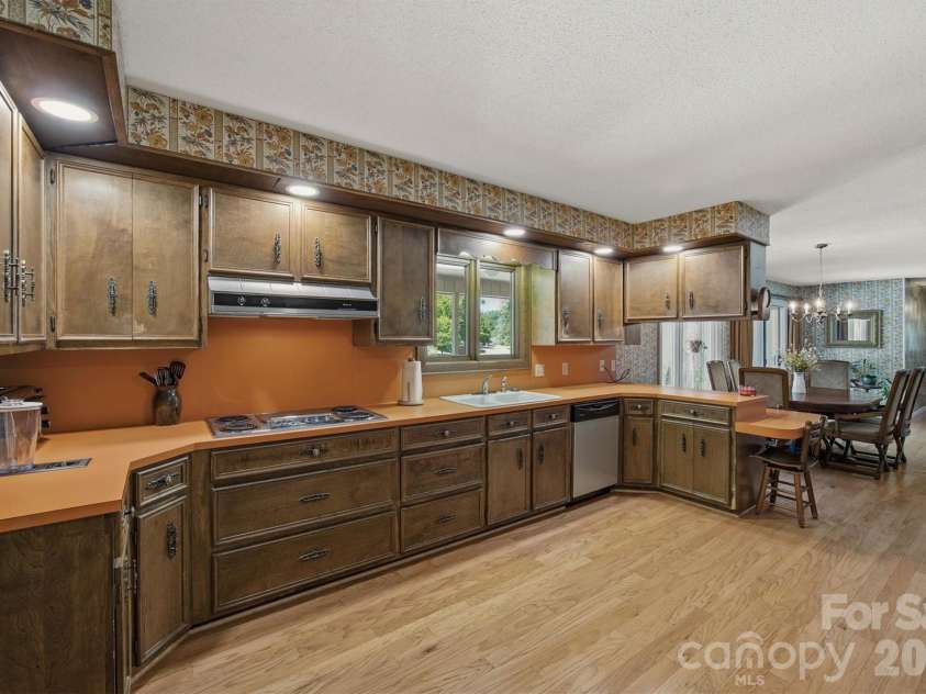 2718 Arden Drive, Lenoir, NC 28645.  MLS# CAR4377274, YatesRealty ID 27506. 