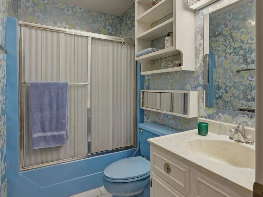 2718 Arden Drive, Lenoir, NC 28645.  MLS# CAR4377274, YatesRealty ID 27506. 