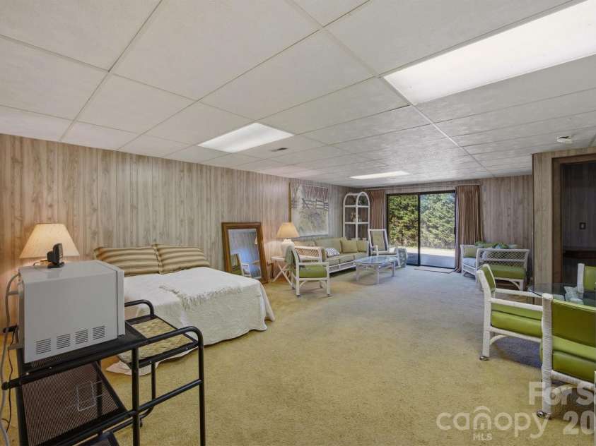 2718 Arden Drive, Lenoir, NC 28645.  MLS# CAR4377274, YatesRealty ID 27506. 