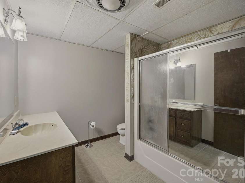2718 Arden Drive, Lenoir, NC 28645.  MLS# CAR4377274, YatesRealty ID 27506. 