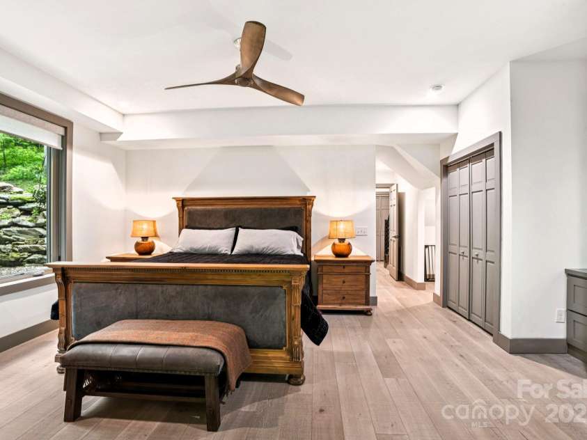 35 Creekside Village Court, Sapphire, NC 28774.  MLS# CAR4279036, YatesRealty ID 27508. 