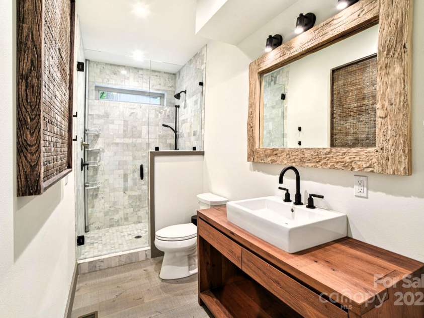 35 Creekside Village Court, Sapphire, NC 28774.  MLS# CAR4279036, YatesRealty ID 27508. 