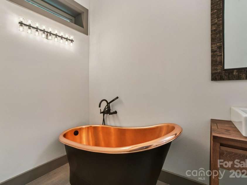 35 Creekside Village Court, Sapphire, NC 28774.  MLS# CAR4279036, YatesRealty ID 27508. 