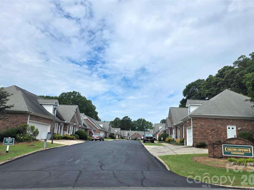 687 A Carlton Drive, Gastonia, NC 28054.  MLS# CAR4387963, YatesRealty ID 27508. 