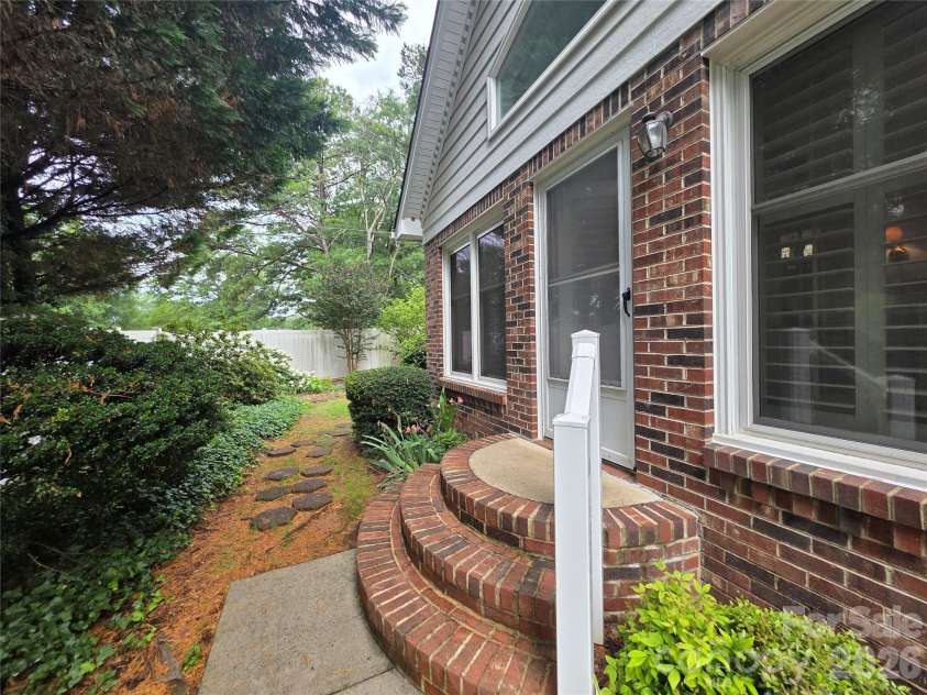 687 A Carlton Drive, Gastonia, NC 28054.  MLS# CAR4387963, YatesRealty ID 27508. 