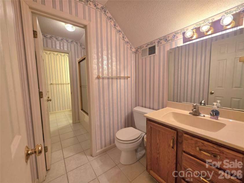 687 A Carlton Drive, Gastonia, NC 28054.  MLS# CAR4387963, YatesRealty ID 27508. 