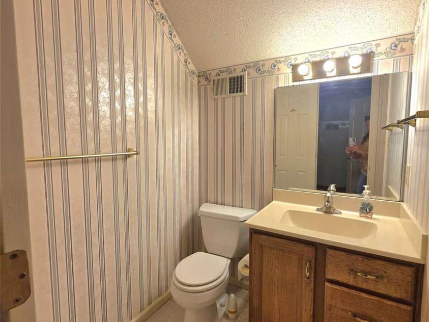 687 A Carlton Drive, Gastonia, NC 28054.  MLS# CAR4387963, YatesRealty ID 27508. 
