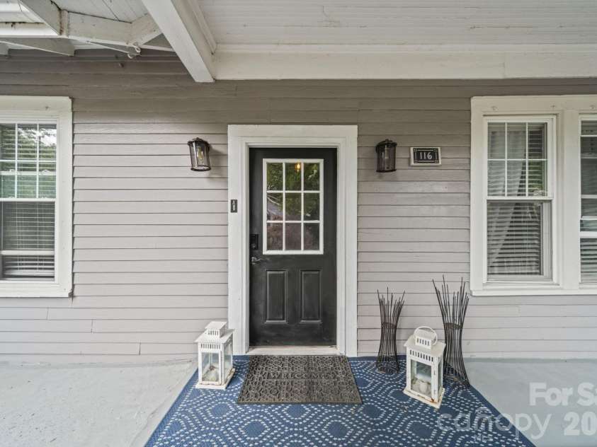 116 4th Avenue, Gastonia, NC 28052.  MLS# CAR4378737, YatesRealty ID 27509. 