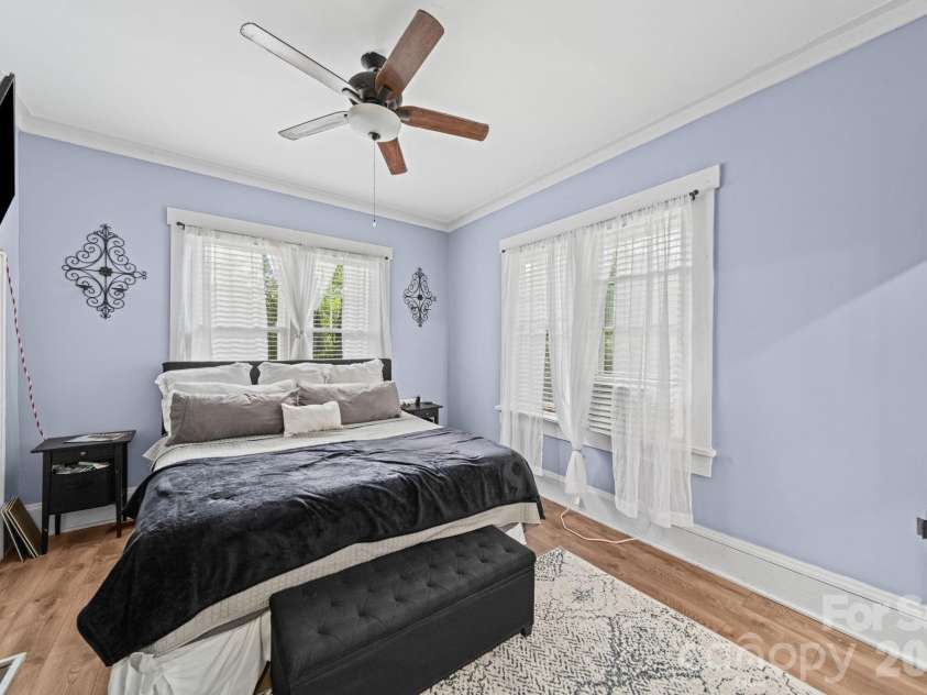 116 4th Avenue, Gastonia, NC 28052.  MLS# CAR4378737, YatesRealty ID 27509. 