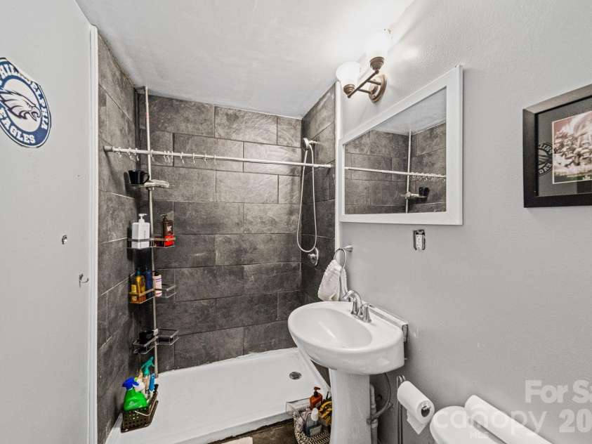 116 4th Avenue, Gastonia, NC 28052.  MLS# CAR4378737, YatesRealty ID 27509. 