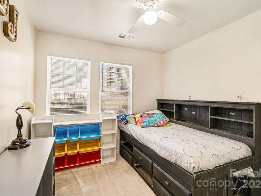 1214 Phil Oneil Drive, Charlotte, NC 28215.  MLS# CAR4331300, YatesRealty ID 2751. 