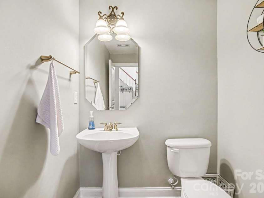 8435 Whitehawk Hill Road, Waxhaw, NC 28173.  MLS# CAR4381590, YatesRealty ID 27511. 