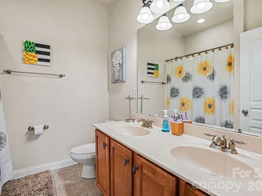 8435 Whitehawk Hill Road, Waxhaw, NC 28173.  MLS# CAR4381590, YatesRealty ID 27511. 