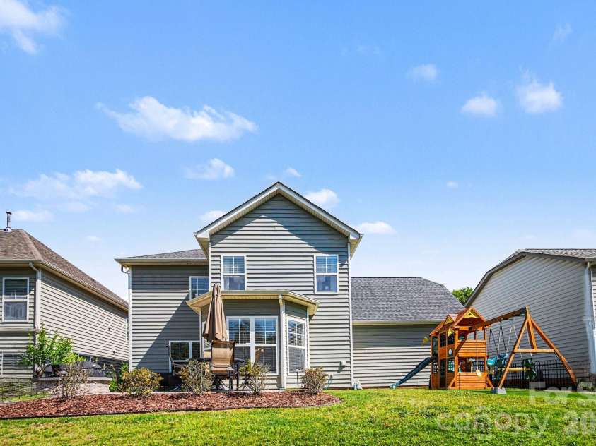 8435 Whitehawk Hill Road, Waxhaw, NC 28173.  MLS# CAR4381590, YatesRealty ID 27511. 