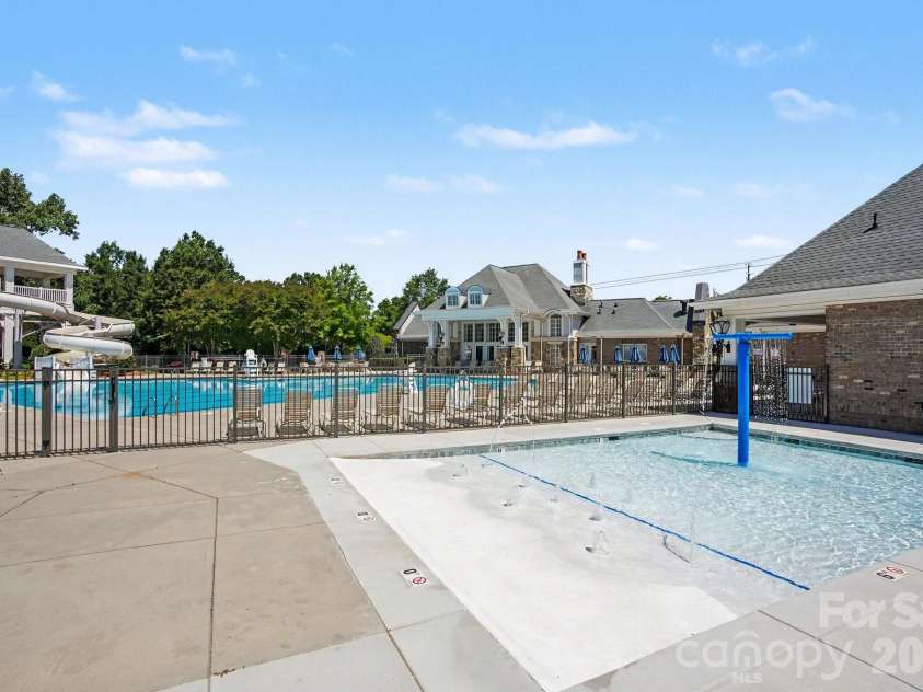 8435 Whitehawk Hill Road, Waxhaw, NC 28173.  MLS# CAR4381590, YatesRealty ID 27511. Community Pool