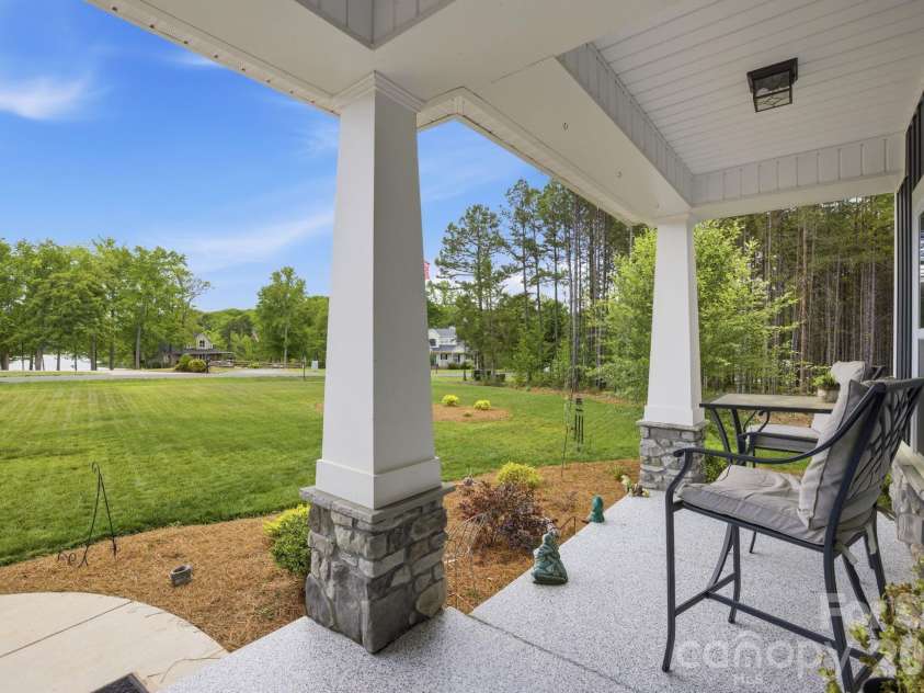 314 Potters Landing, Denton, NC 27239.  MLS# CAR4373532, YatesRealty ID 27512. 