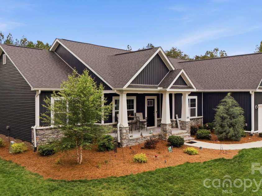 314 Potters Landing, Denton, NC 27239.  MLS# CAR4373532, YatesRealty ID 27512. 