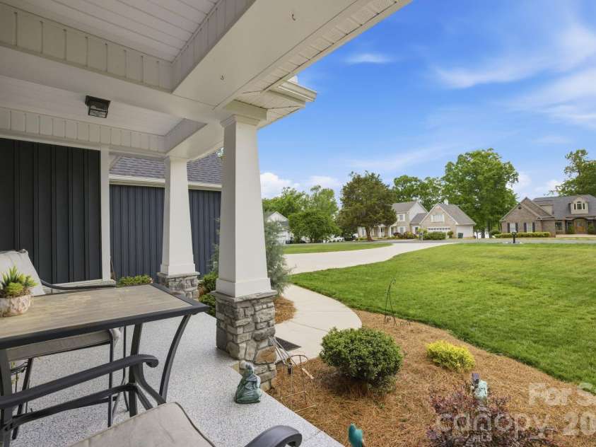314 Potters Landing, Denton, NC 27239.  MLS# CAR4373532, YatesRealty ID 27512. 
