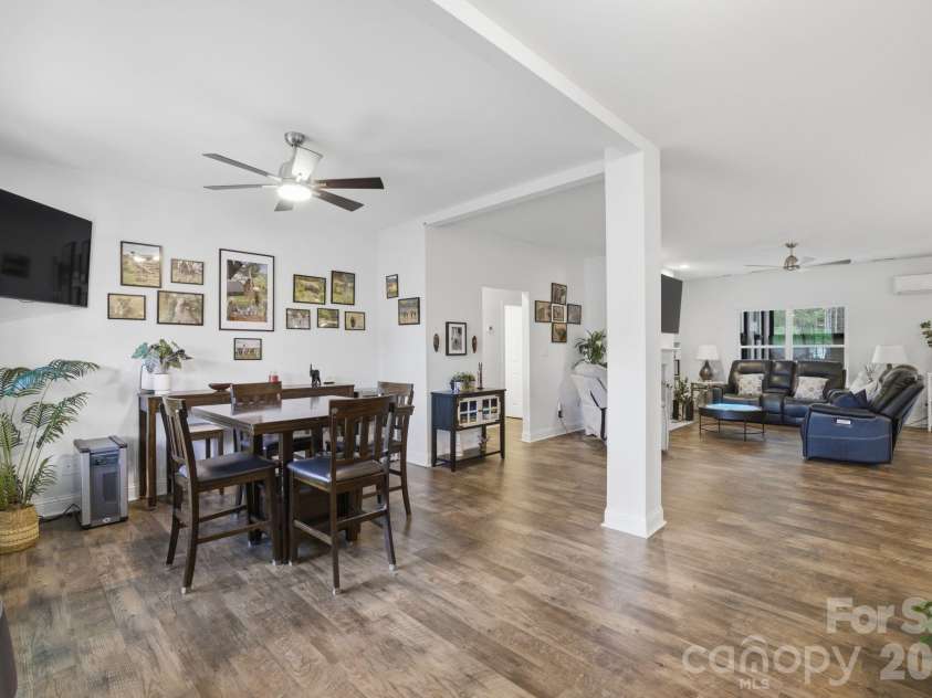 314 Potters Landing, Denton, NC 27239.  MLS# CAR4373532, YatesRealty ID 27512. 