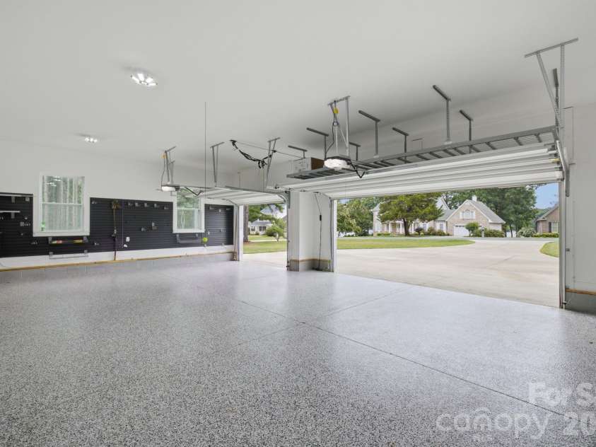 314 Potters Landing, Denton, NC 27239.  MLS# CAR4373532, YatesRealty ID 27512. 