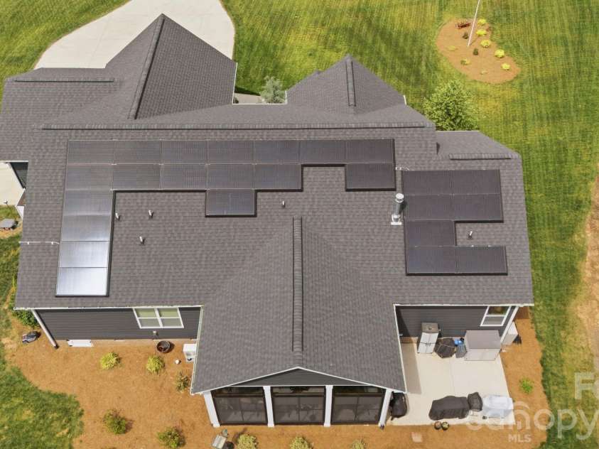 314 Potters Landing, Denton, NC 27239.  MLS# CAR4373532, YatesRealty ID 27512. Solar panels installed in 2025