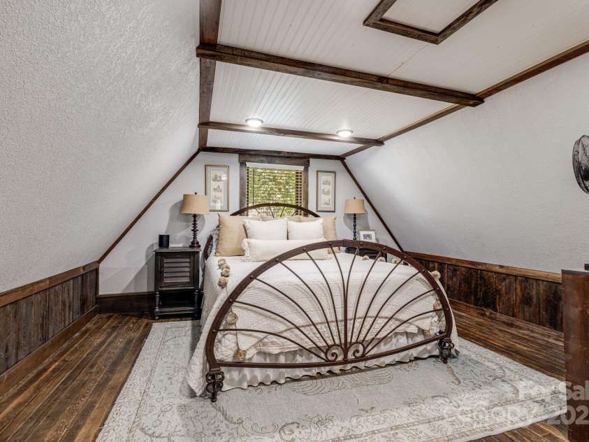 362 Spring Street, Hot Springs, NC 28743.  MLS# CAR4279244, YatesRealty ID 27512. 