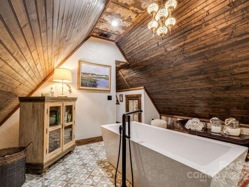 362 Spring Street, Hot Springs, NC 28743.  MLS# CAR4279244, YatesRealty ID 27512. 