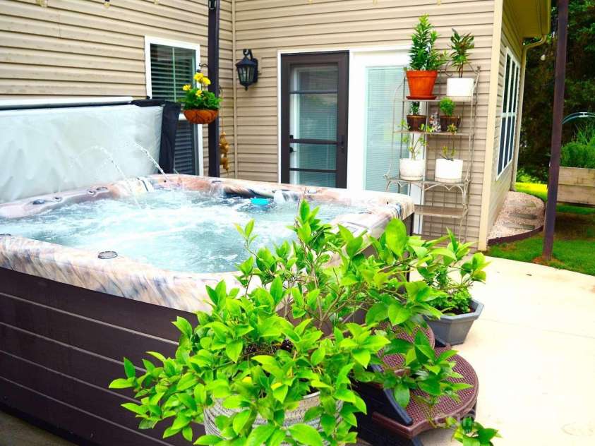 7170 Kenyon Drive, Denver, NC 28037.  MLS# CAR4266073, YatesRealty ID 27513. 