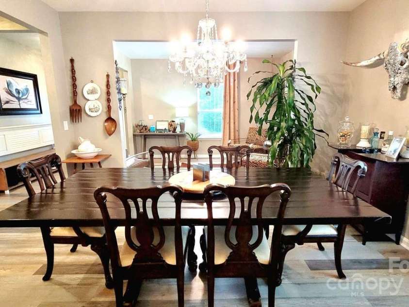 7170 Kenyon Drive, Denver, NC 28037.  MLS# CAR4266073, YatesRealty ID 27513. 