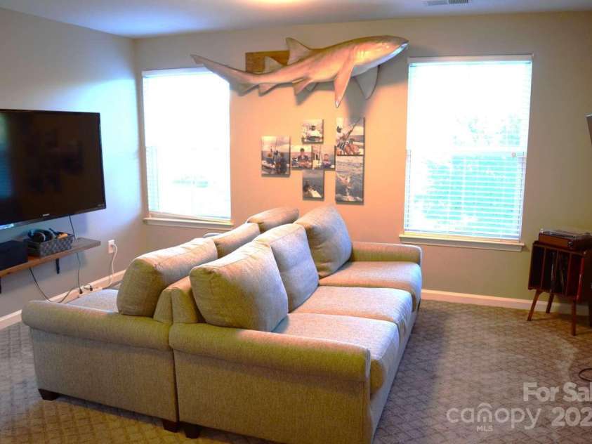 7170 Kenyon Drive, Denver, NC 28037.  MLS# CAR4266073, YatesRealty ID 27513. 