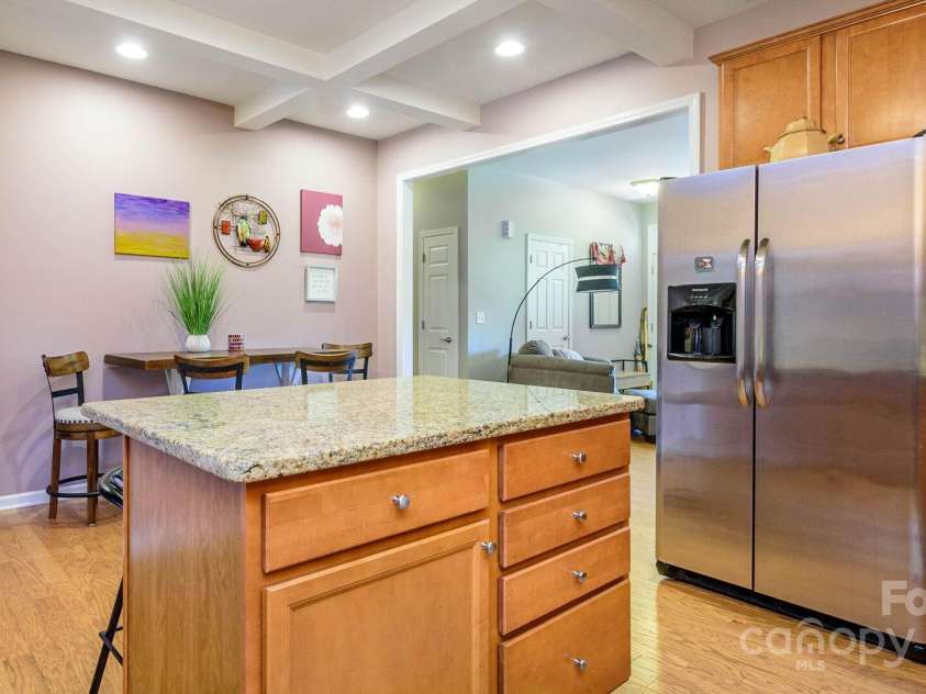 132 Half Moon Trail, Hendersonville, NC 28792.  MLS# CAR4270377, YatesRealty ID 27514. 