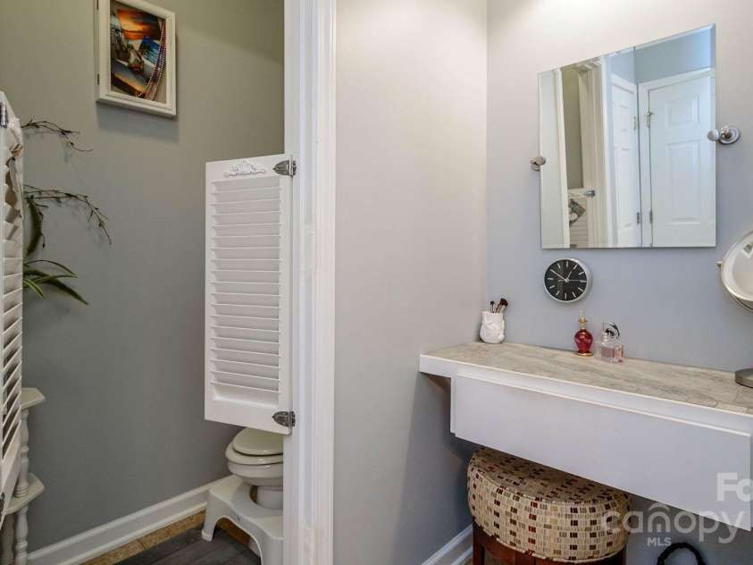 132 Half Moon Trail, Hendersonville, NC 28792.  MLS# CAR4270377, YatesRealty ID 27514. 