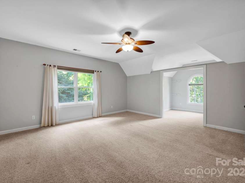 15034 Stonegreen Lane, Huntersville, NC 28078.  MLS# CAR4280036, YatesRealty ID 27515. Huge bonus