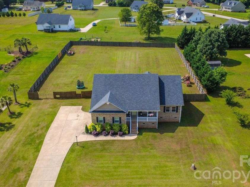 267 Church Street, McConnells, SC 29726.  MLS# CAR4388092, YatesRealty ID 27515. 