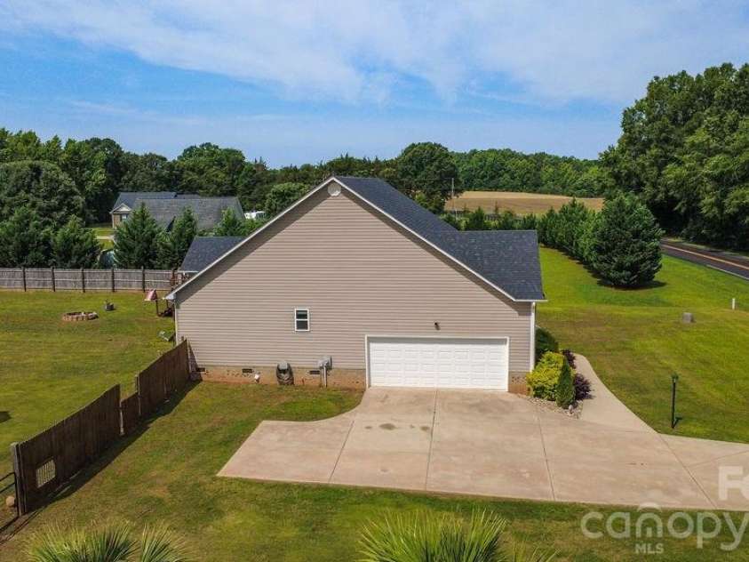 267 Church Street, McConnells, SC 29726.  MLS# CAR4388092, YatesRealty ID 27515. 