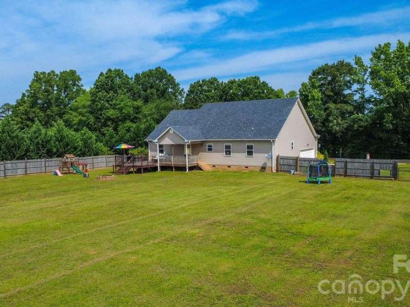 267 Church Street, McConnells, SC 29726.  MLS# CAR4388092, YatesRealty ID 27515. 