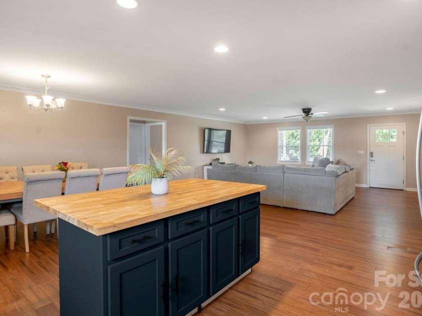 267 Church Street, McConnells, SC 29726.  MLS# CAR4388092, YatesRealty ID 27515. 