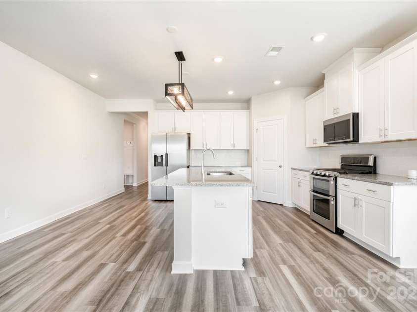 4502 Bright Road, Charlotte, NC 28214.  MLS# CAR4299320, YatesRealty ID 27516. 