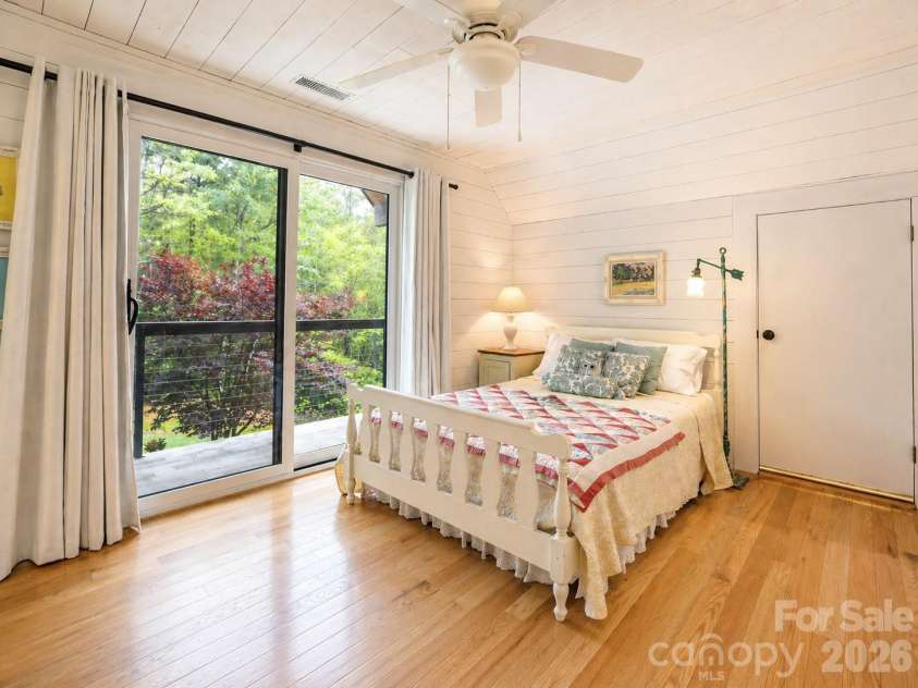 331 Quail Ridge Road, Lake Lure, NC 28746.  MLS# CAR4378555, YatesRealty ID 27517. 