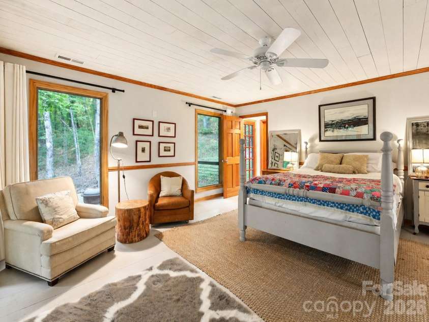 331 Quail Ridge Road, Lake Lure, NC 28746.  MLS# CAR4378555, YatesRealty ID 27517. 