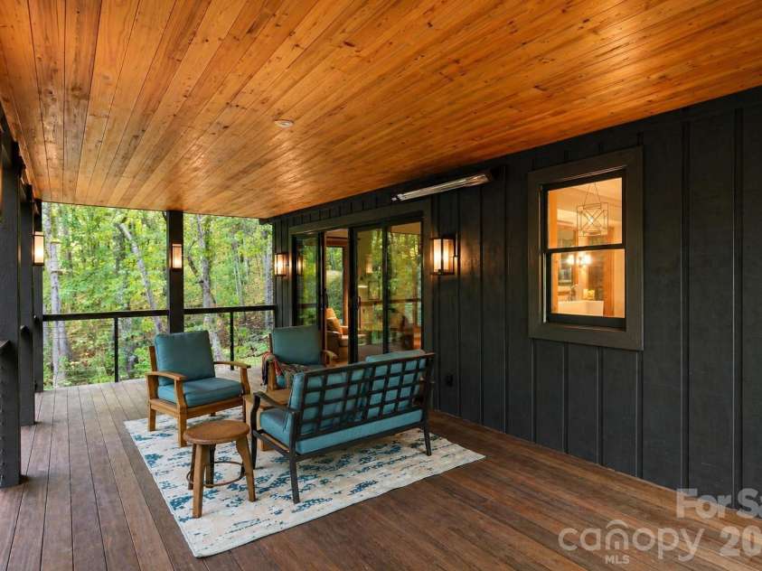 331 Quail Ridge Road, Lake Lure, NC 28746.  MLS# CAR4378555, YatesRealty ID 27517. 
