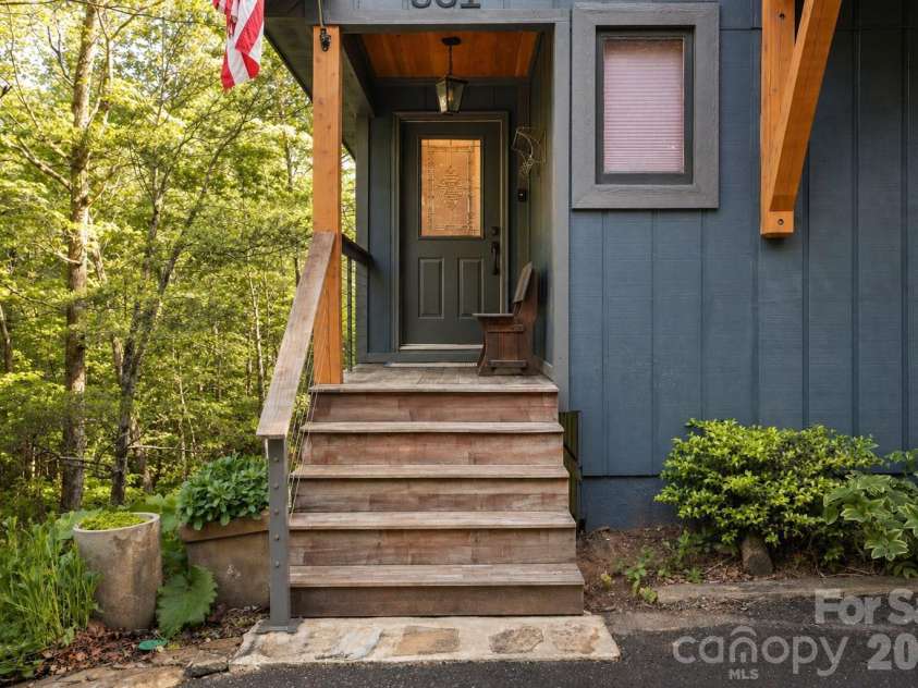 331 Quail Ridge Road, Lake Lure, NC 28746.  MLS# CAR4378555, YatesRealty ID 27517. 
