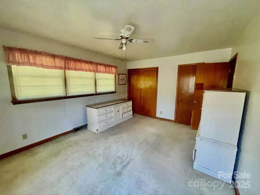 309 Stevens Drive, Kershaw, SC 29067.  MLS# CAR4243231, YatesRealty ID 27518. 