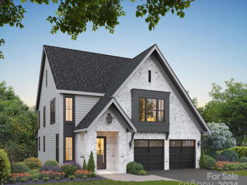 3013 Kinger Lane, Matthews, NC 28105.  MLS# CAR4165887, YatesRealty ID 2752. 