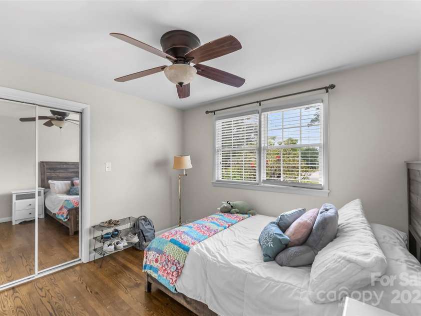 1089 20th Avenue Drive, Hickory, NC 28601.  MLS# CAR4276353, YatesRealty ID 27520. Bedroom 2