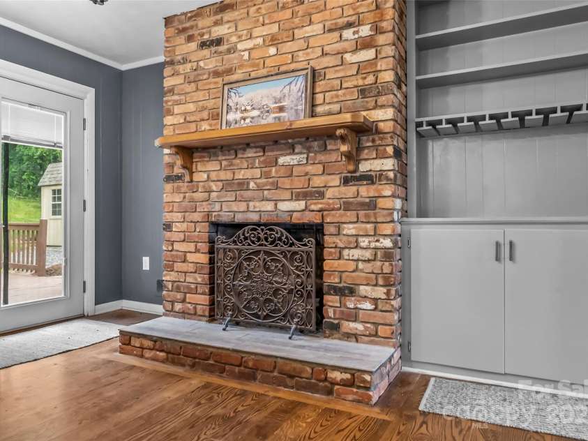 1089 20th Avenue Drive, Hickory, NC 28601.  MLS# CAR4276353, YatesRealty ID 27520. Fireplace and Built-in Bar or Buffet in Dining Room