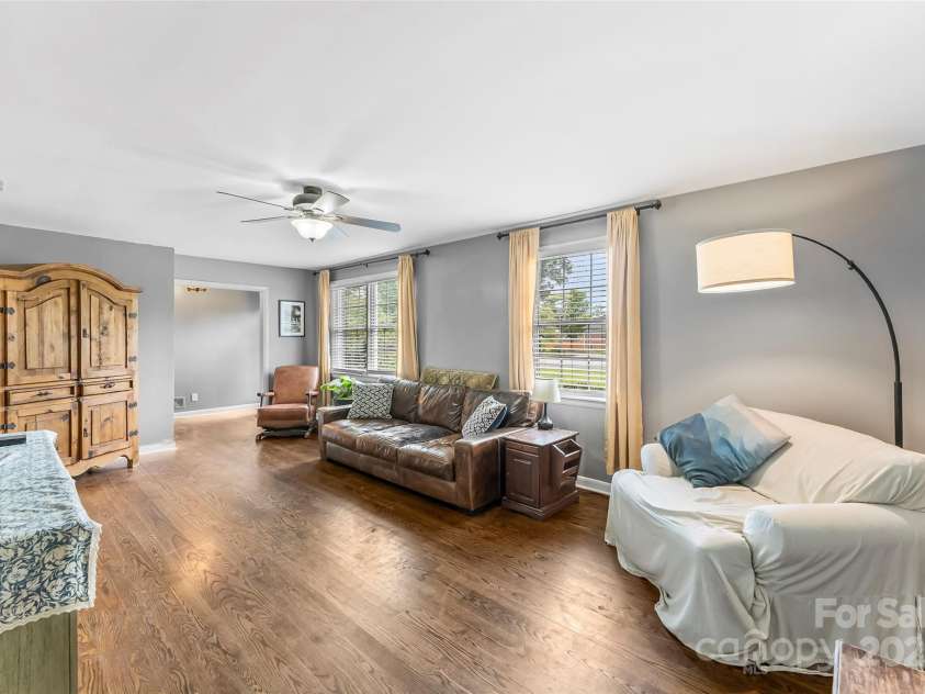 1089 20th Avenue Drive, Hickory, NC 28601.  MLS# CAR4276353, YatesRealty ID 27520. Living Room with Entry Hall in Background